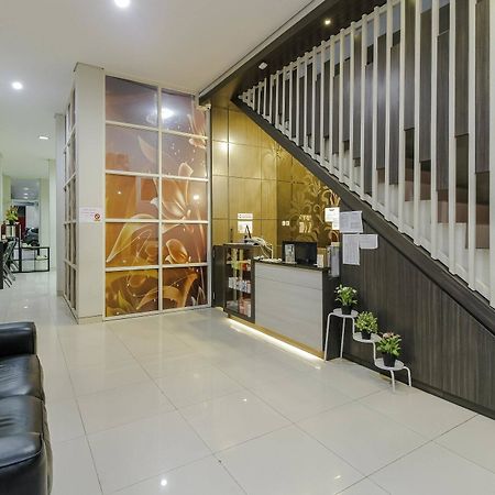 Reddoorz Near Samarinda Central Plaza Екстер'єр фото
