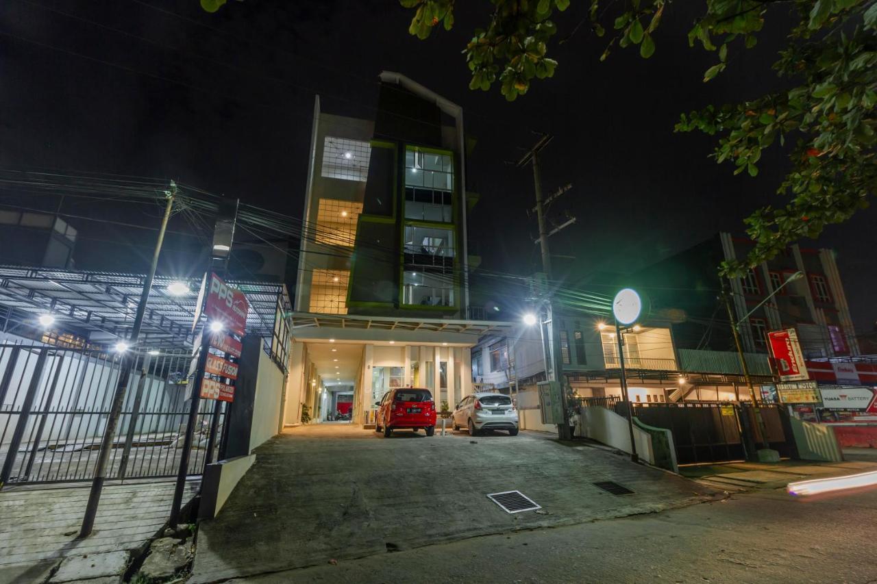 Reddoorz Near Samarinda Central Plaza Екстер'єр фото