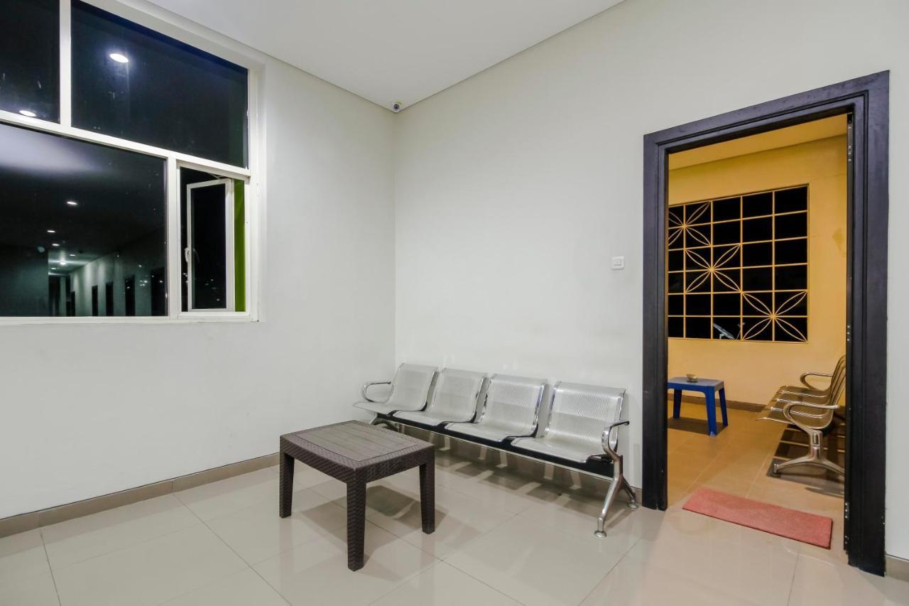 Reddoorz Near Samarinda Central Plaza Екстер'єр фото