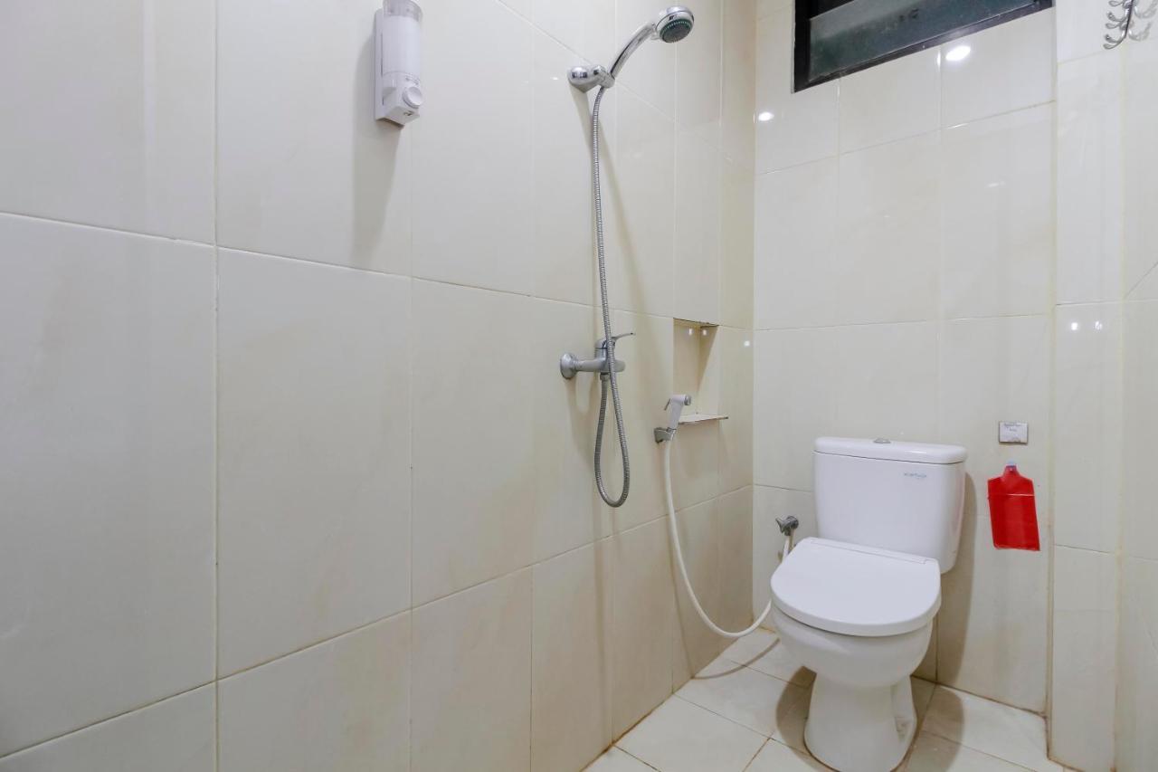Reddoorz Near Samarinda Central Plaza Екстер'єр фото